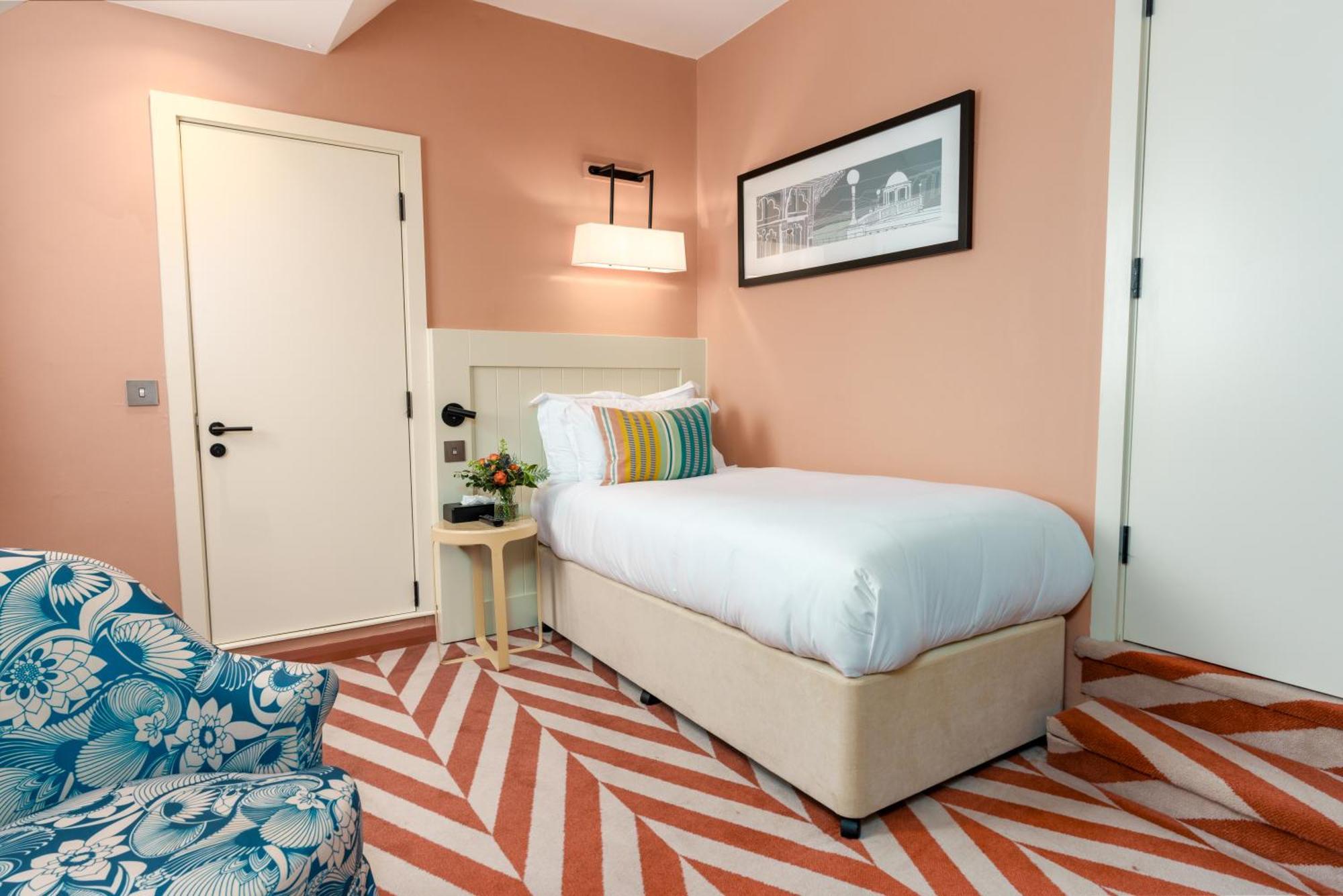 The Relais Cooden Beach And Spa Bexhill-on-Sea Zewnętrze zdjęcie
